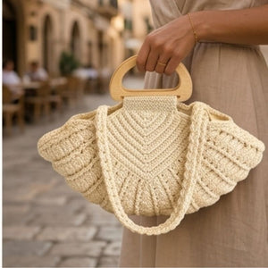Bolsa de praia de crochê Búzios com forro de algodão e bolso interno
