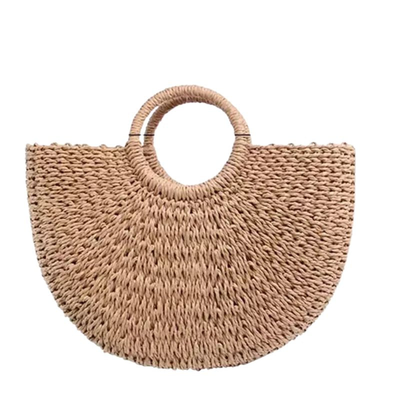 Bolsa de palha meia-lua Ibiza cáqui — design autoral artesanal para praia e resort