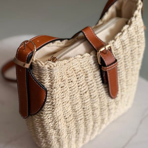 Bolsa de palha natural bege com zíper Siena — estilo vintage artesanal feminino