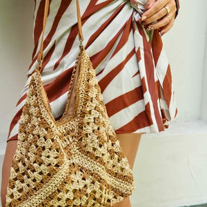 bolsa de croche de palha bege com off white