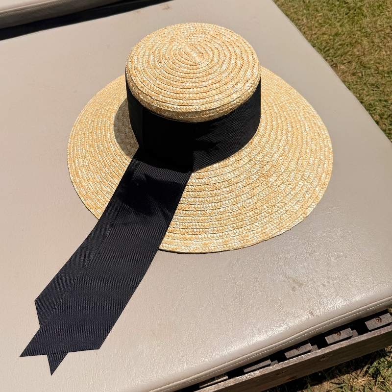 chapeu palha dourada aba larga