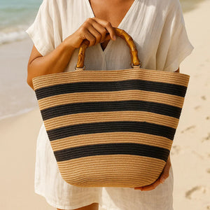 Bolsa de palha natural com alça de bambu para praia — elegante e resistente